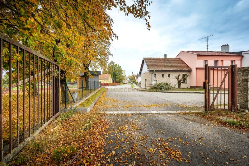 Prodej areálu blízko centra Veselí nad Lužnicí