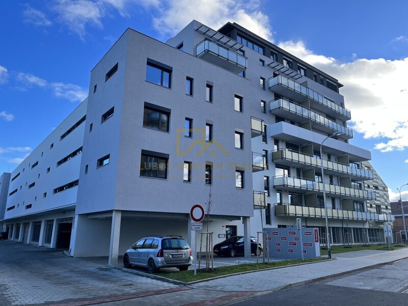 Pronájem nového bytu 2+kk, balkón, sklepní kóje, parkovací stání, Rezidence Oskarka, České Budějovice
