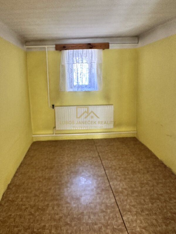 Prodej rodinného domu, uzavřený dvůr, zahrada 861 m2, Drahonice