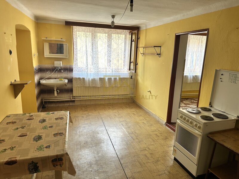 Prodej rodinného domu, uzavřený dvůr, zahrada 861 m2, Drahonice