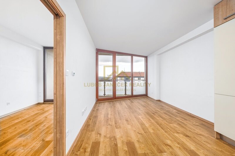 Pronájem nového bytu 2+KK s lodžií, 52,36 m2 + sklep 3,92 m2,  Sezimovo Ústí II